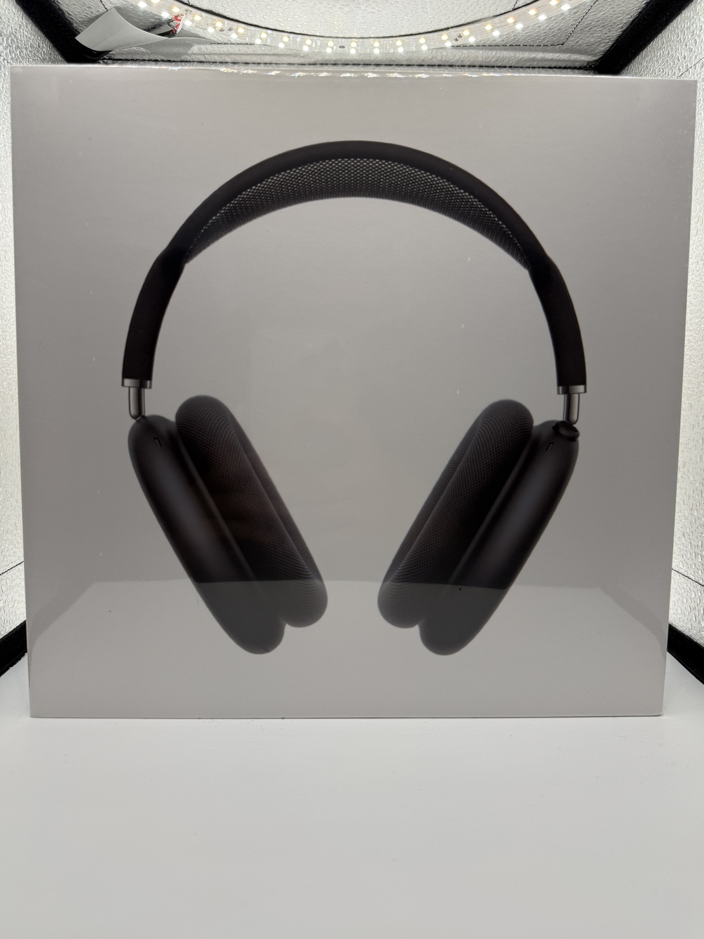 Apple Over-Ear Headphones in Black